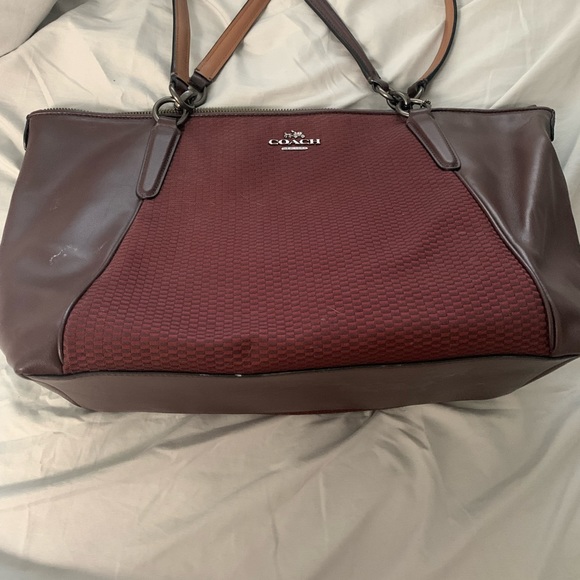 Coach Tote - Picture 6 of 6